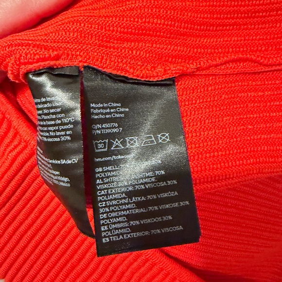 H&M Red Strapless Ribbed Top - Picture 3 of 3